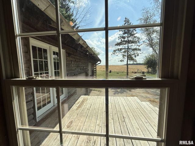 360 W BROADWAY Street, Roseville, IL 61473