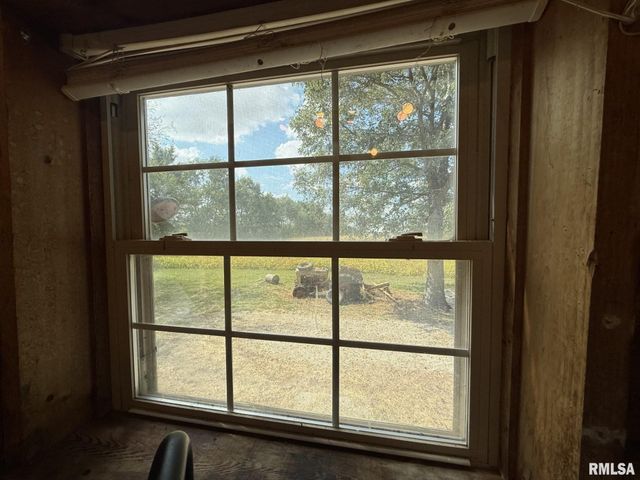 360 W BROADWAY Street, Roseville, IL 61473