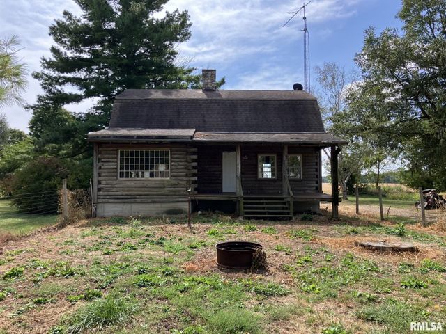 360 W BROADWAY Street, Roseville, IL 61473