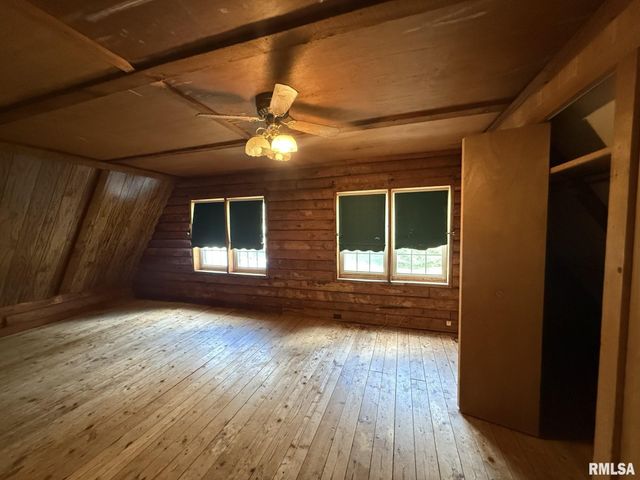 360 W BROADWAY Street, Roseville, IL 61473