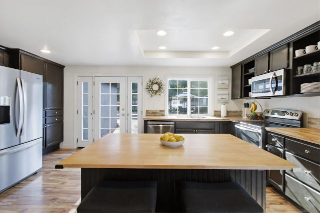 12085 Eastglen St, San Diego, CA 92131