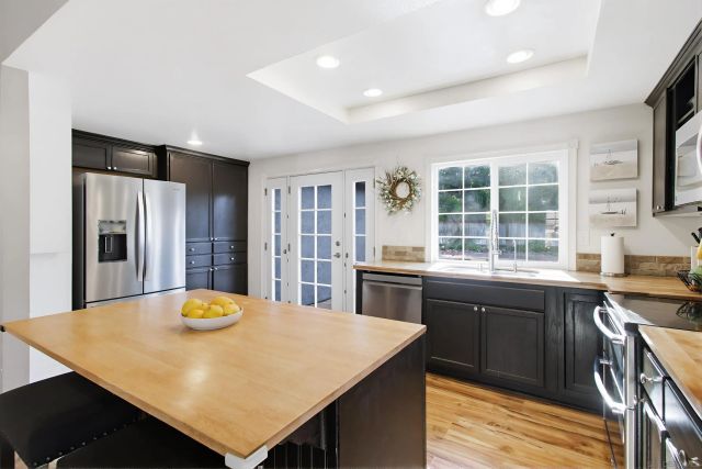 12085 Eastglen St, San Diego, CA 92131