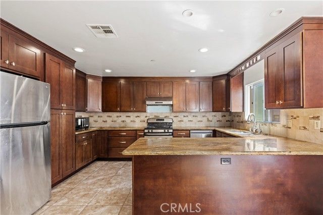 228 S San Marino Avenue B, San Gabriel, CA 91776