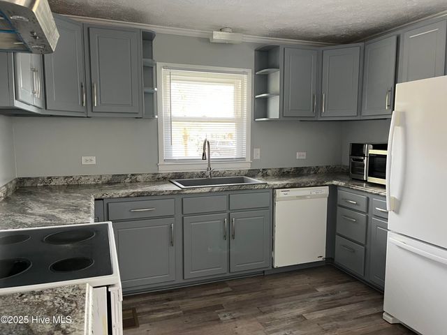 12961 Martie Lane, Laurinburg, NC 28352