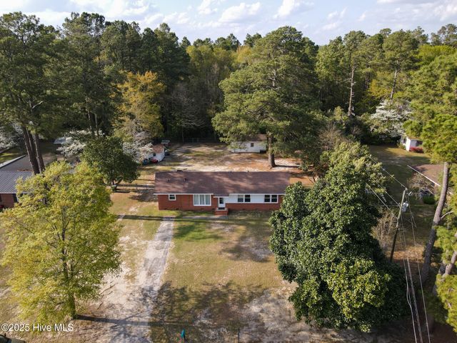 12961 Martie Lane, Laurinburg, NC 28352