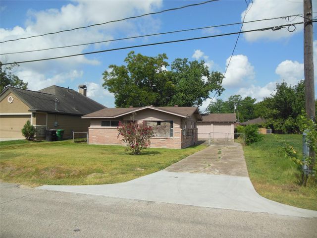 8110 Livingston, Houston, TX 77051