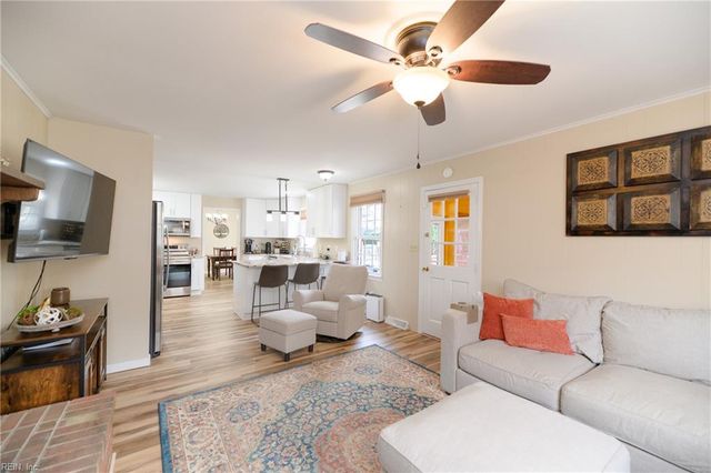 49 Wendfield CIR, Newport News, VA 23601