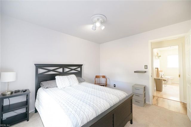 49 Wendfield CIR, Newport News, VA 23601