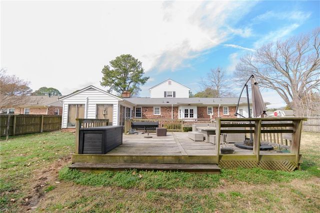 49 Wendfield CIR, Newport News, VA 23601