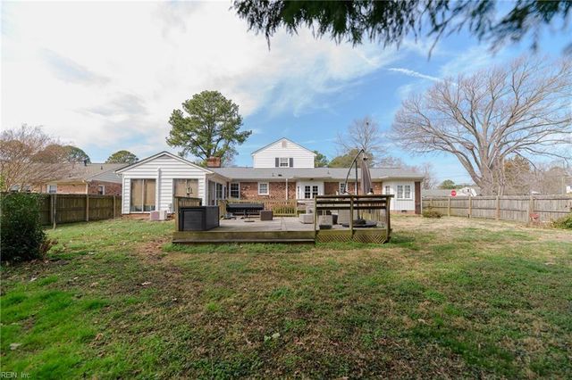 49 Wendfield CIR, Newport News, VA 23601