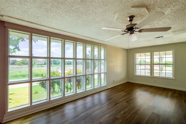 3500 New York Avenue, Fort Worth, TX 76110