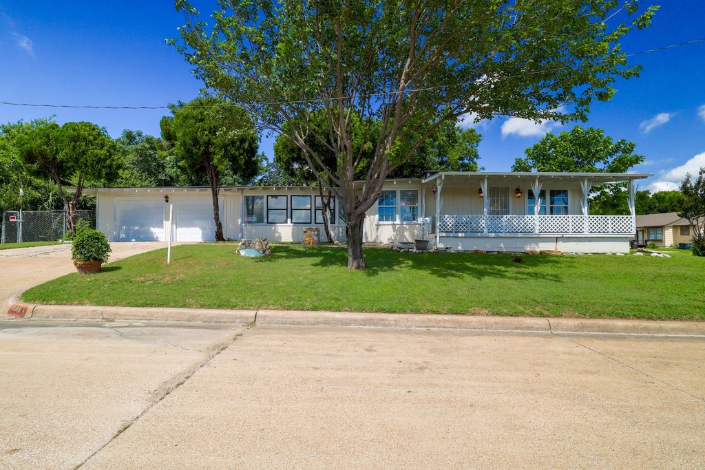 3500 New York Avenue, Fort Worth, TX 76110