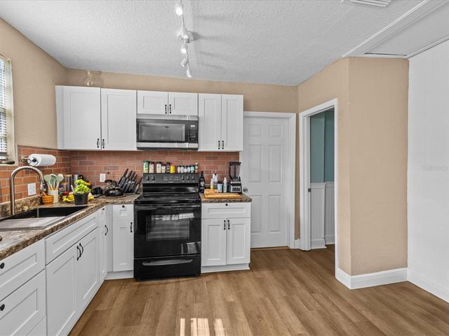 130 MANDRAKE STREET, Orlando, FL 32811