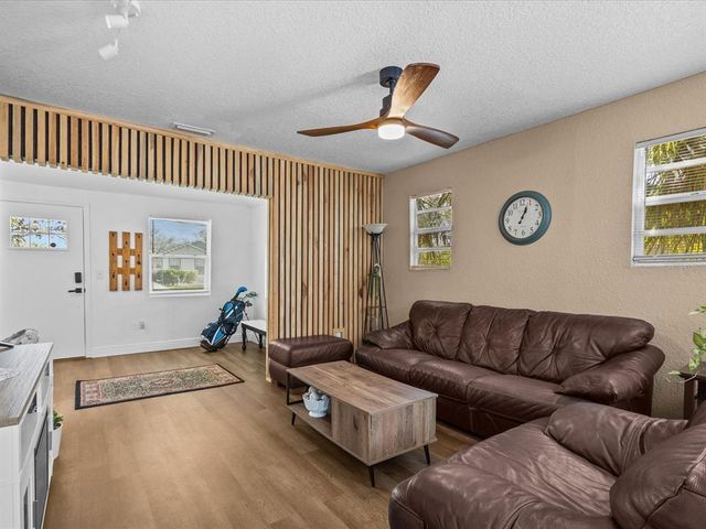130 MANDRAKE STREET, Orlando, FL 32811