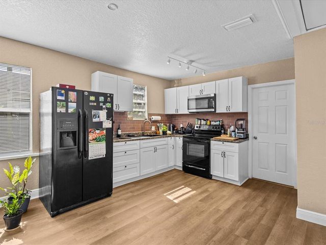 130 MANDRAKE STREET, Orlando, FL 32811