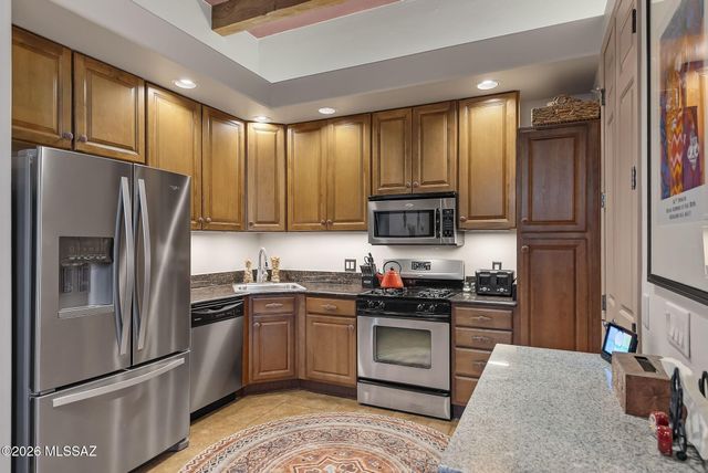 901 Lombard Way, Tubac, AZ 85646