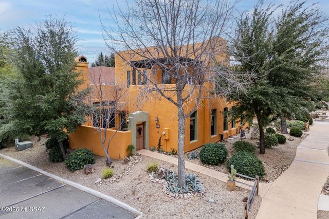 901 Lombard Way, Tubac, AZ 85646