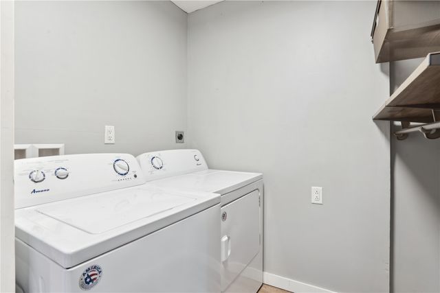 2021 Hamilton Street SW, Cedar Rapids, IA 52404