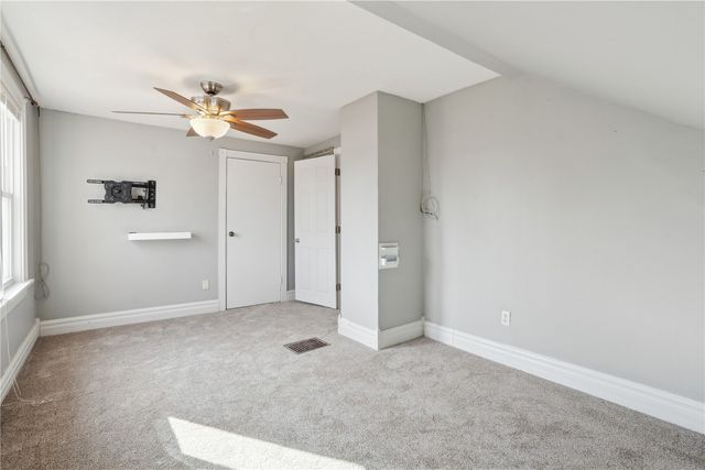 2021 Hamilton Street SW, Cedar Rapids, IA 52404