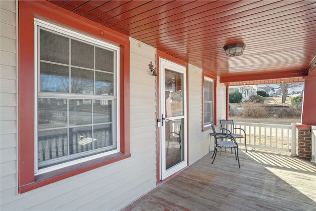 2021 Hamilton Street SW, Cedar Rapids, IA 52404