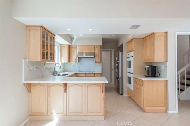 30 Gillman Street, Irvine, CA 92612