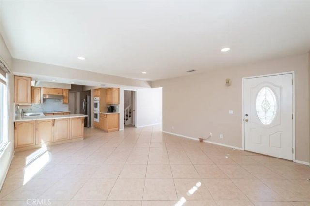 30 Gillman Street, Irvine, CA 92612