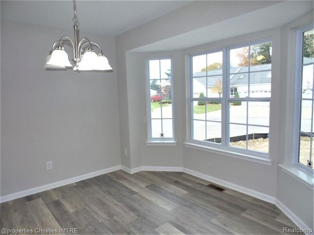 826 Nelsons Ridge Drive 21, Howell, MI 48843