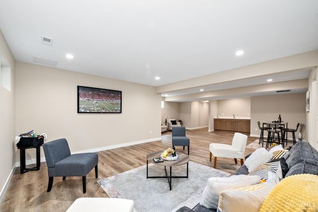 5312 Dora Avenue, Cincinnati, OH 45227