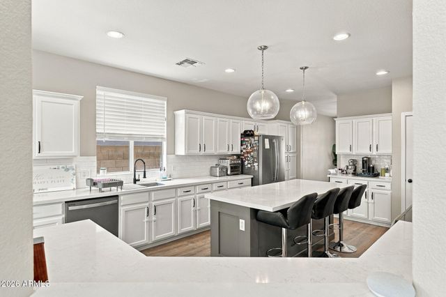 9175 W ALEX Avenue, Peoria, AZ 85382