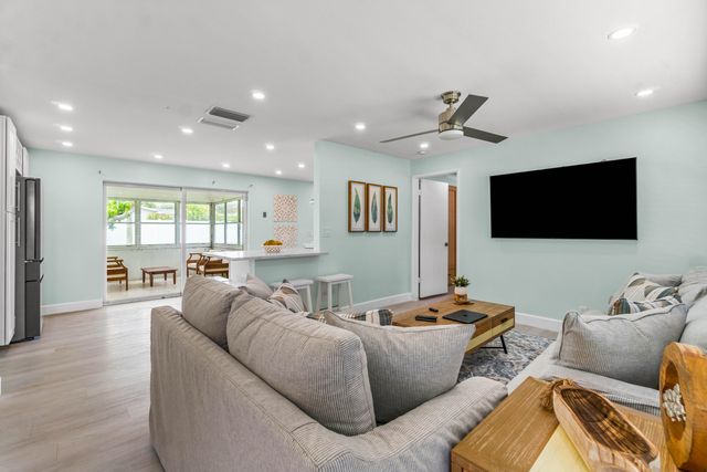9531 Birdwood Street, Palm Beach Gardens, FL 33410