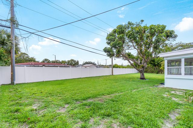 9531 Birdwood Street, Palm Beach Gardens, FL 33410