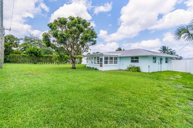 9531 Birdwood Street, Palm Beach Gardens, FL 33410