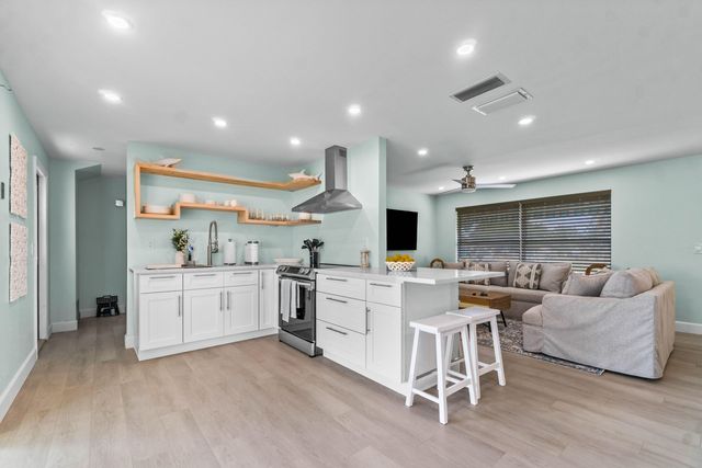 9531 Birdwood Street, Palm Beach Gardens, FL 33410