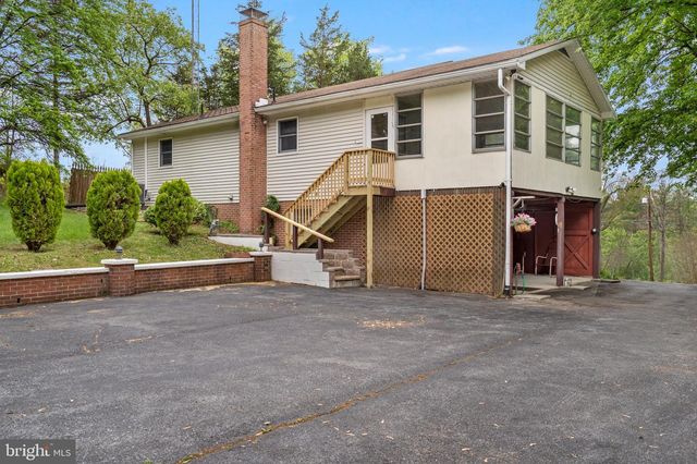 12139 WALNUT PT W, Hagerstown, MD 21740