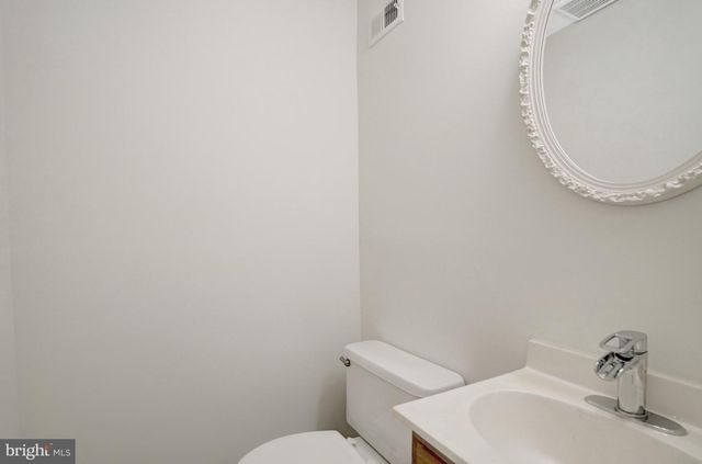 6569 RUNDALE CT, Alexandria, VA 22315