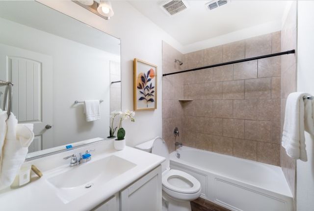 1215 Chapel Hill Drive, Anna, TX 75409