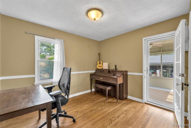 23144 Myrtle Street, Dearborn, MI 48128
