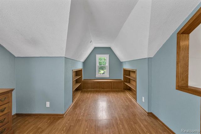 23144 Myrtle Street, Dearborn, MI 48128