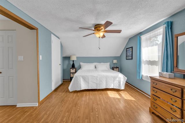 23144 Myrtle Street, Dearborn, MI 48128
