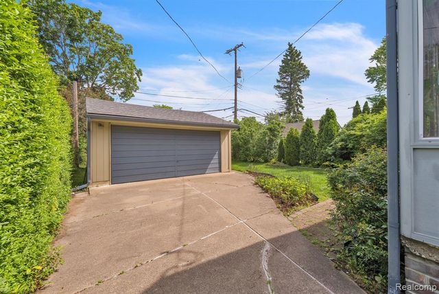 23144 Myrtle Street, Dearborn, MI 48128