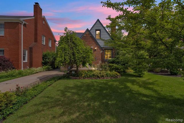 23144 Myrtle Street, Dearborn, MI 48128