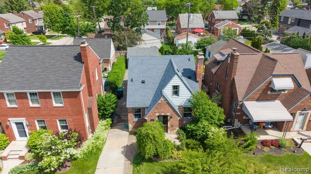 23144 Myrtle Street, Dearborn, MI 48128