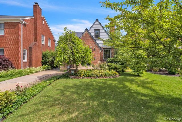 23144 Myrtle Street, Dearborn, MI 48128