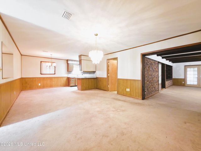 1800 Pat Drive, Gautier, MS 39553
