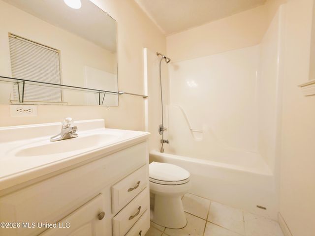 1800 Pat Drive, Gautier, MS 39553