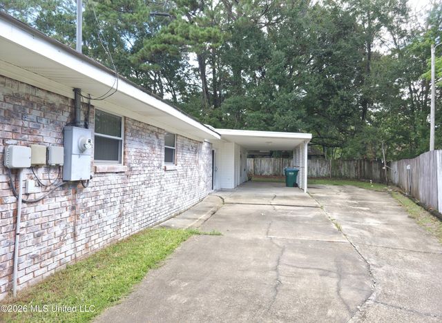 1800 Pat Drive, Gautier, MS 39553