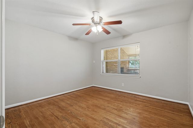 3202 S Country Club Road, Garland, TX 75043