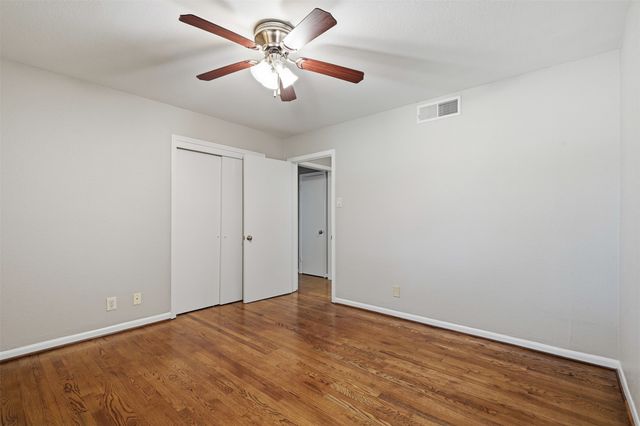 3202 S Country Club Road, Garland, TX 75043