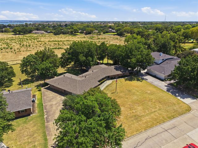 3202 S Country Club Road, Garland, TX 75043