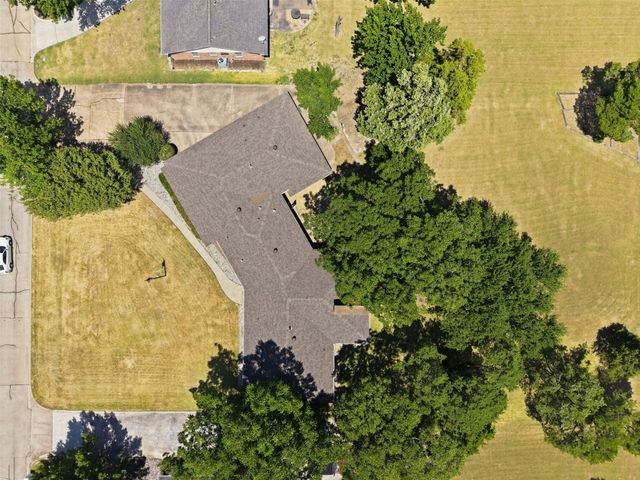 3202 S Country Club Road, Garland, TX 75043